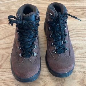 Hi Tec Waterproof Leather Boots Big Kid Size 4